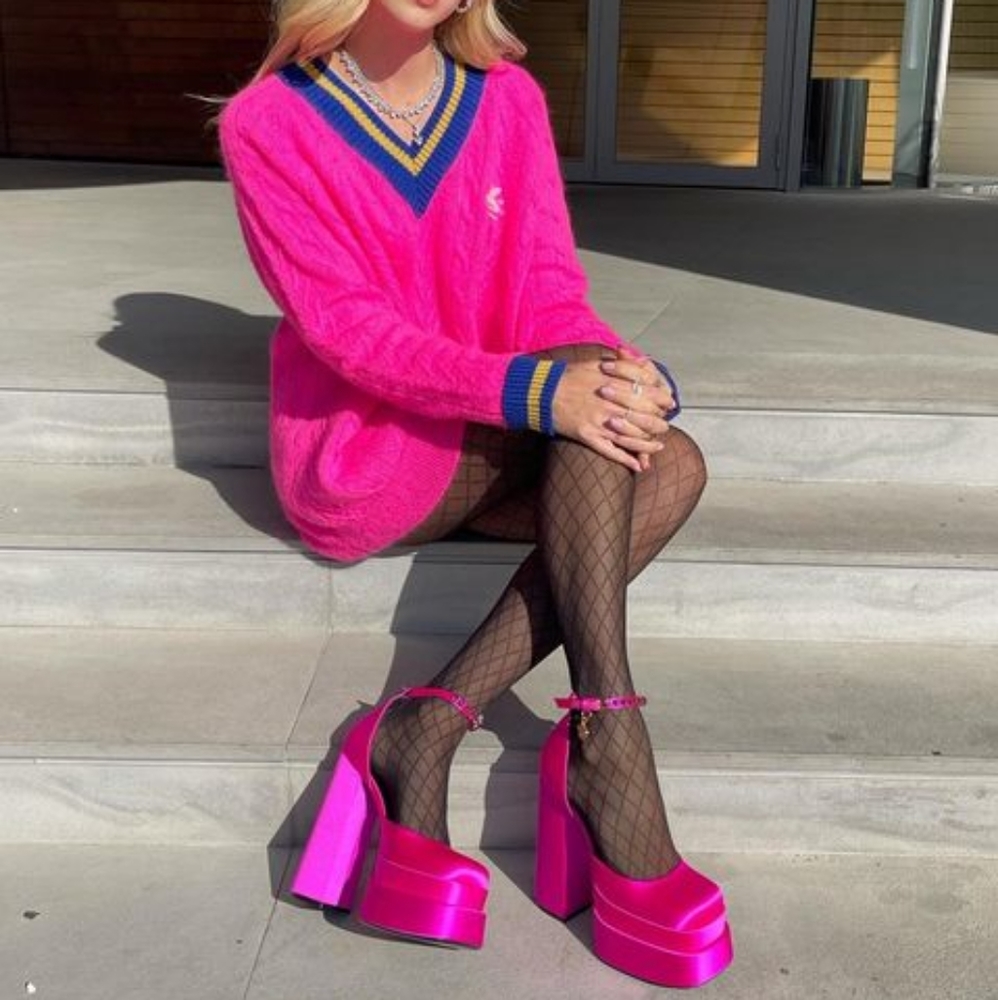 SOLD-----LAST CHANCE!! - NWT VERSACE MEDUSA AEVITAS PLATFORM PUMPS - Picture 4 of 17